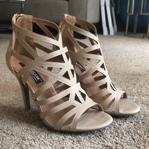 So Fine Nude Caged Heels, Size 6